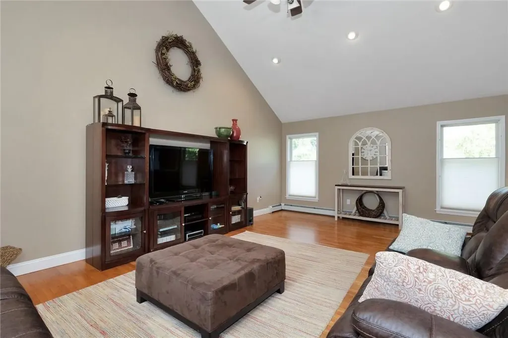2 Viohl Way Garnerville NY 10923