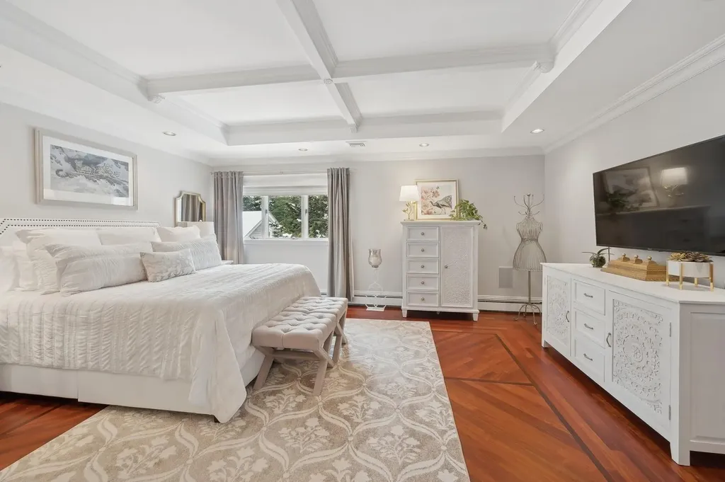 41 Stony Hill Path Smithtown NY 11787