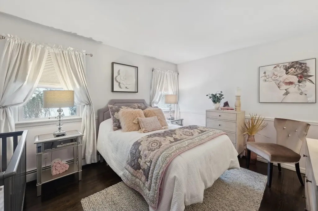 41 Stony Hill Path Smithtown NY 11787