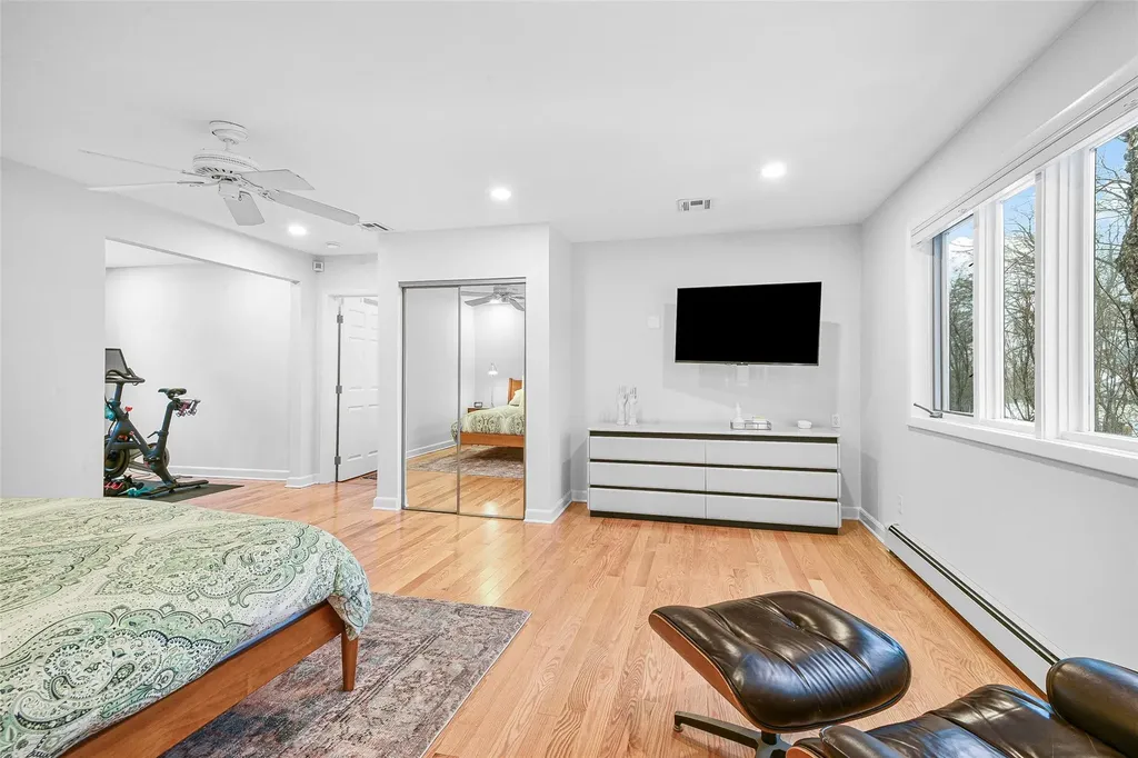 5 Wagon Wheel Road Mamaroneck NY 10543