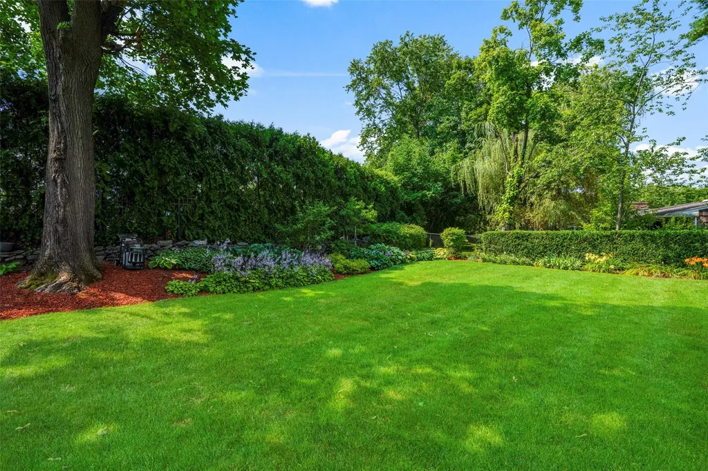 5 Wagon Wheel Road Mamaroneck NY 10543