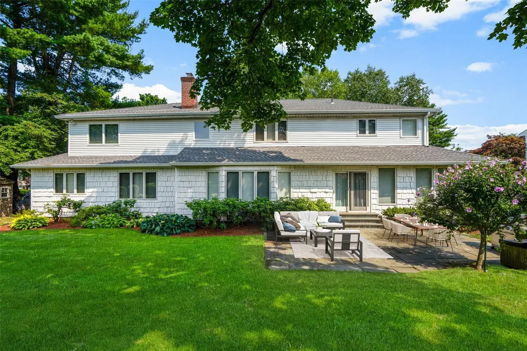 5 Wagon Wheel Road Mamaroneck NY 10543
