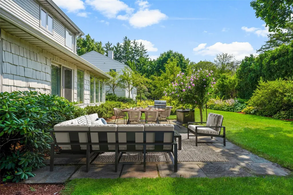 5 Wagon Wheel Road Mamaroneck NY 10543