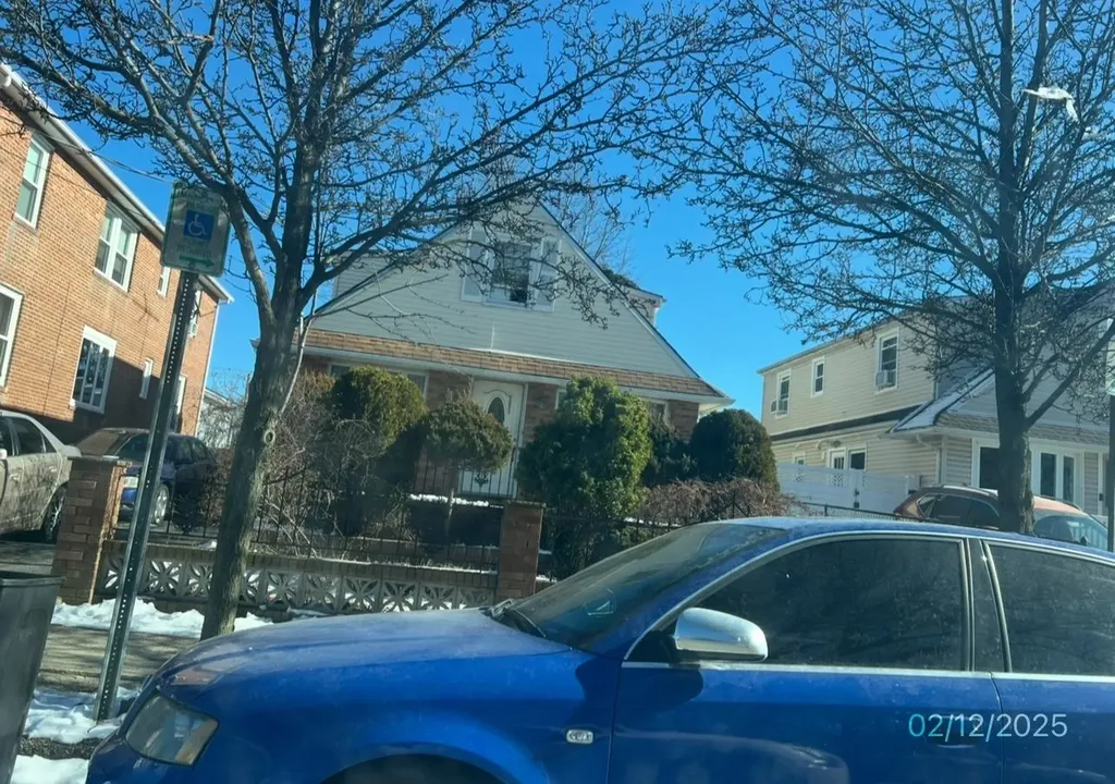 295 Travis Avenue Elmont NY 11003