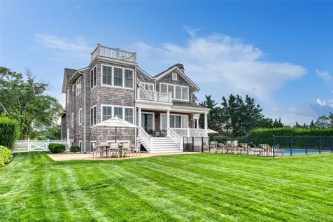 1000 Sound Drive Greenport NY 11944