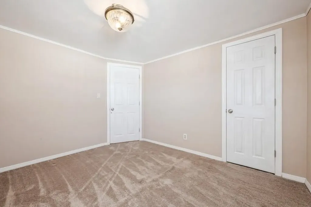 1403 Pine Acres Boulevard Bay Shore NY 11706