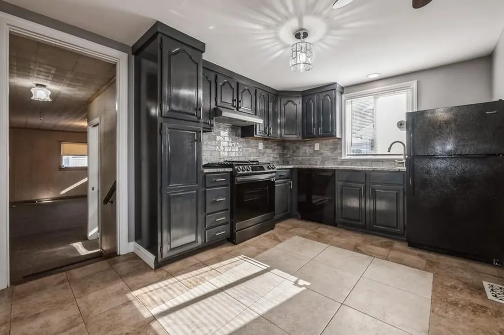 1403 Pine Acres Boulevard Bay Shore NY 11706