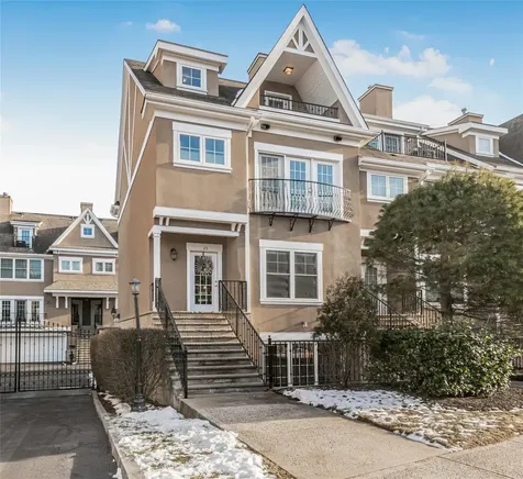 80 Old Boston Post Road New Rochelle NY 10801