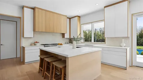 49 Birchwood Lane Bridgehampton NY 11932