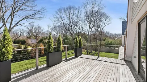49 Birchwood Lane Bridgehampton NY 11932