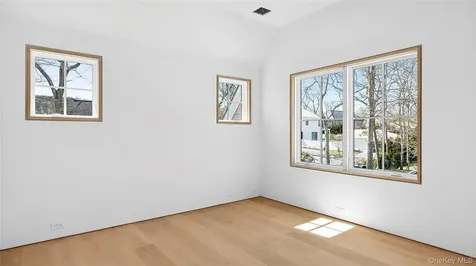49 Birchwood Lane Bridgehampton NY 11932