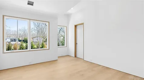 49 Birchwood Lane Bridgehampton NY 11932