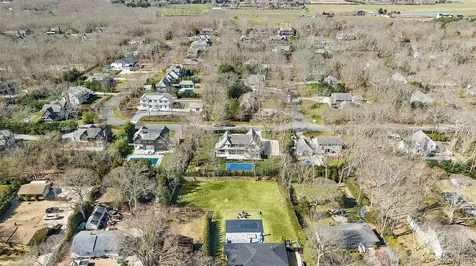 49 Birchwood Lane Bridgehampton NY 11932