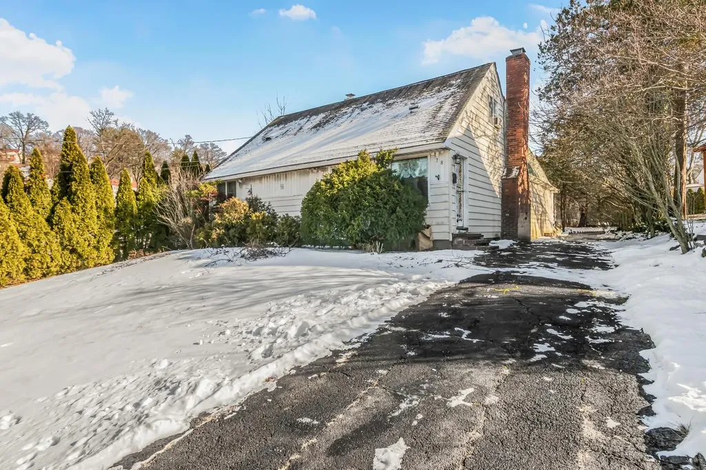 78 Heathcote Road Yonkers NY 10710