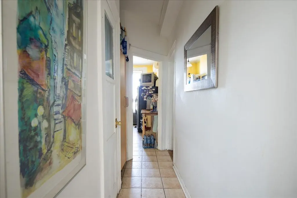 5433 Arnold Avenue Maspeth NY 11378