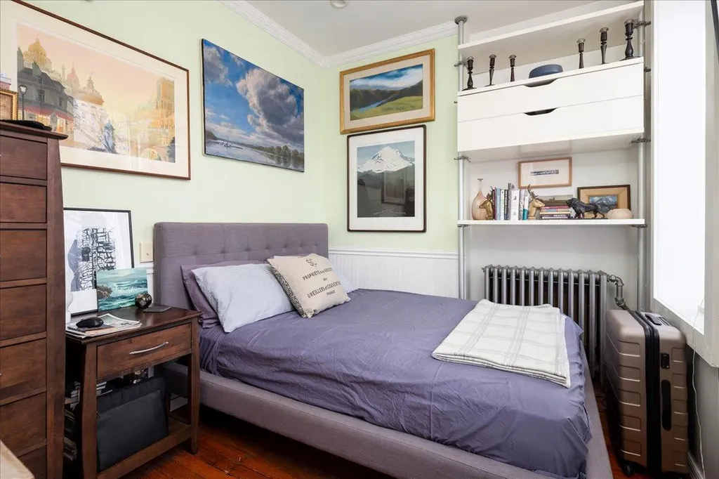 5433 Arnold Avenue Maspeth NY 11378