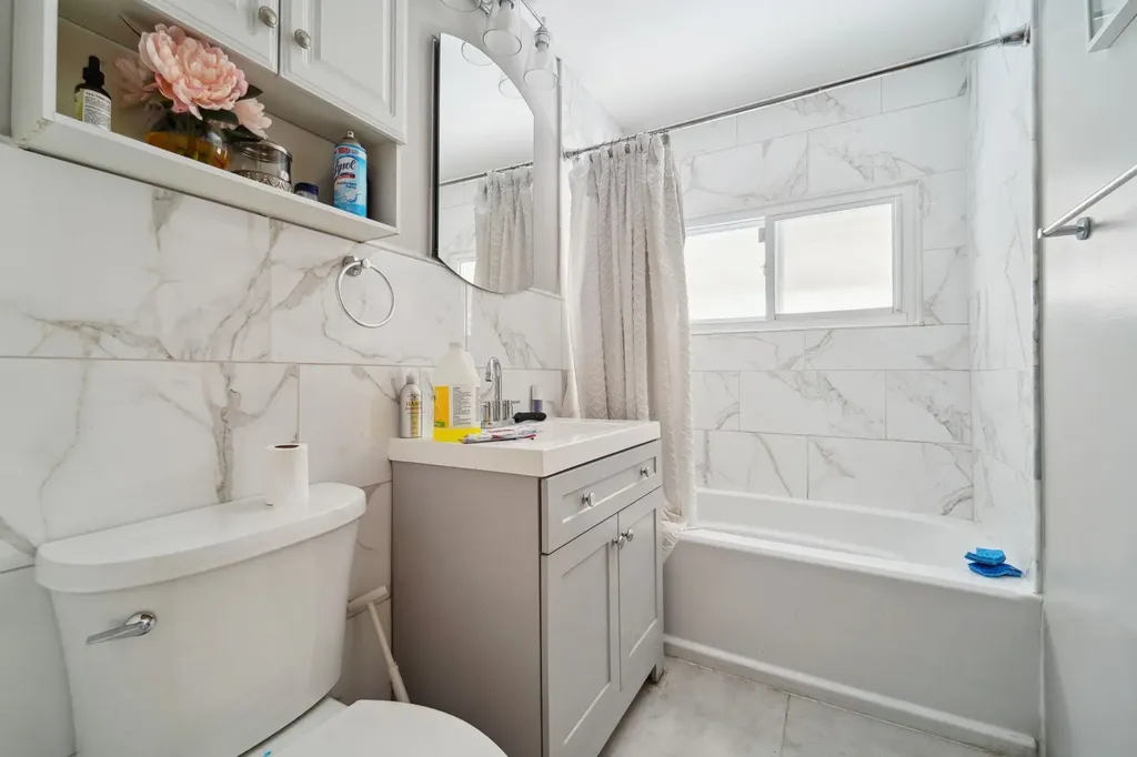 17 Manitou Trail White Plains NY 10603