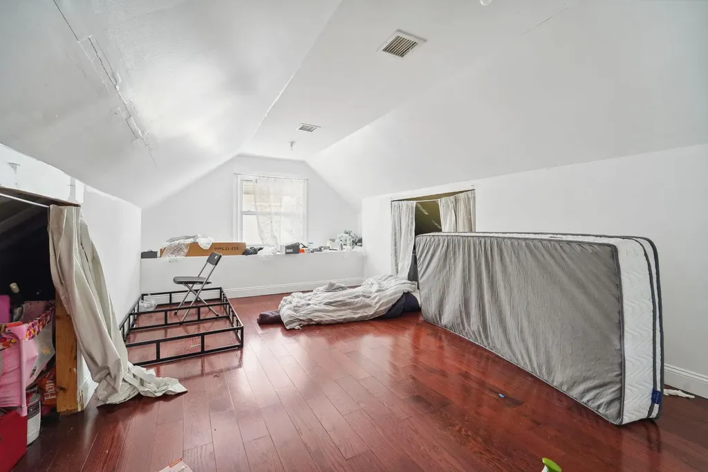 17 Manitou Trail White Plains NY 10603