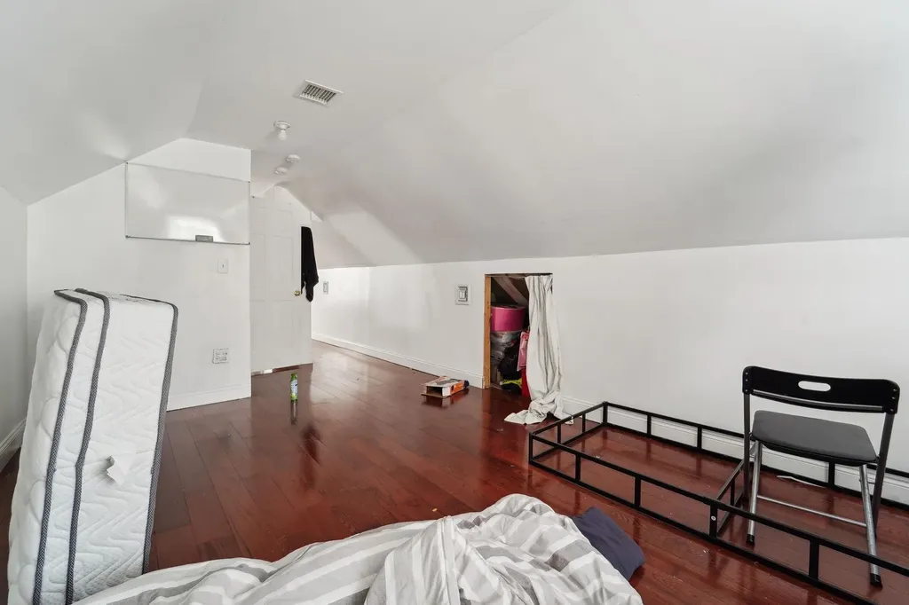 17 Manitou Trail White Plains NY 10603