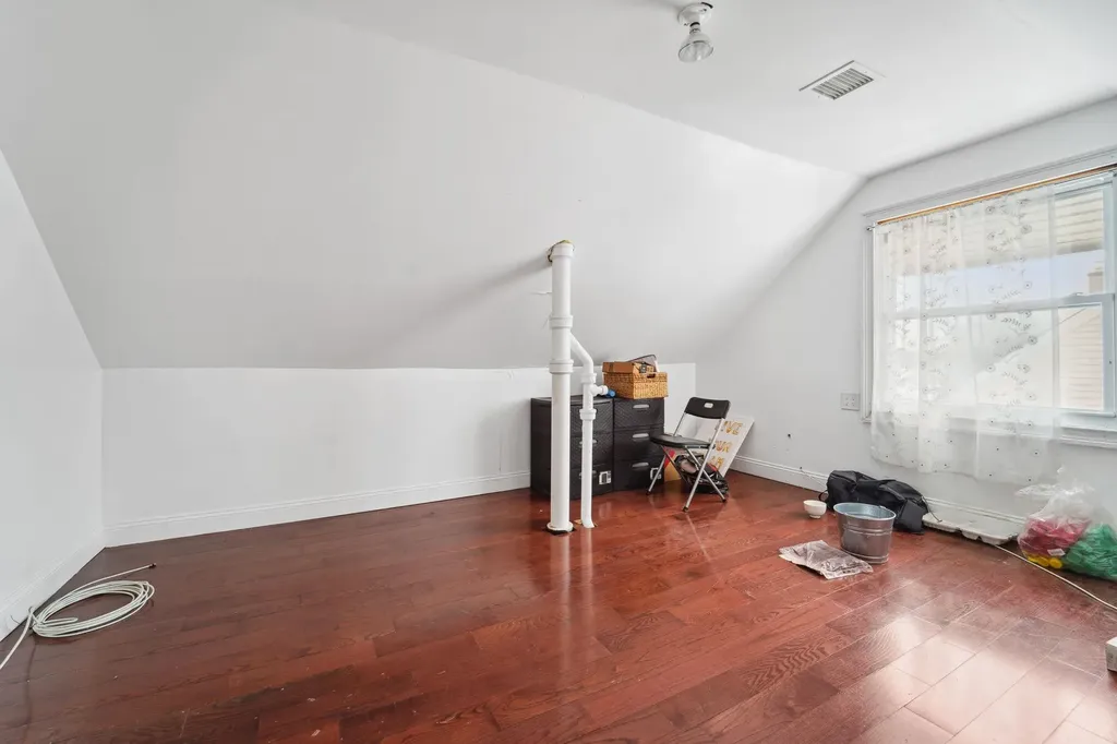 17 Manitou Trail White Plains NY 10603