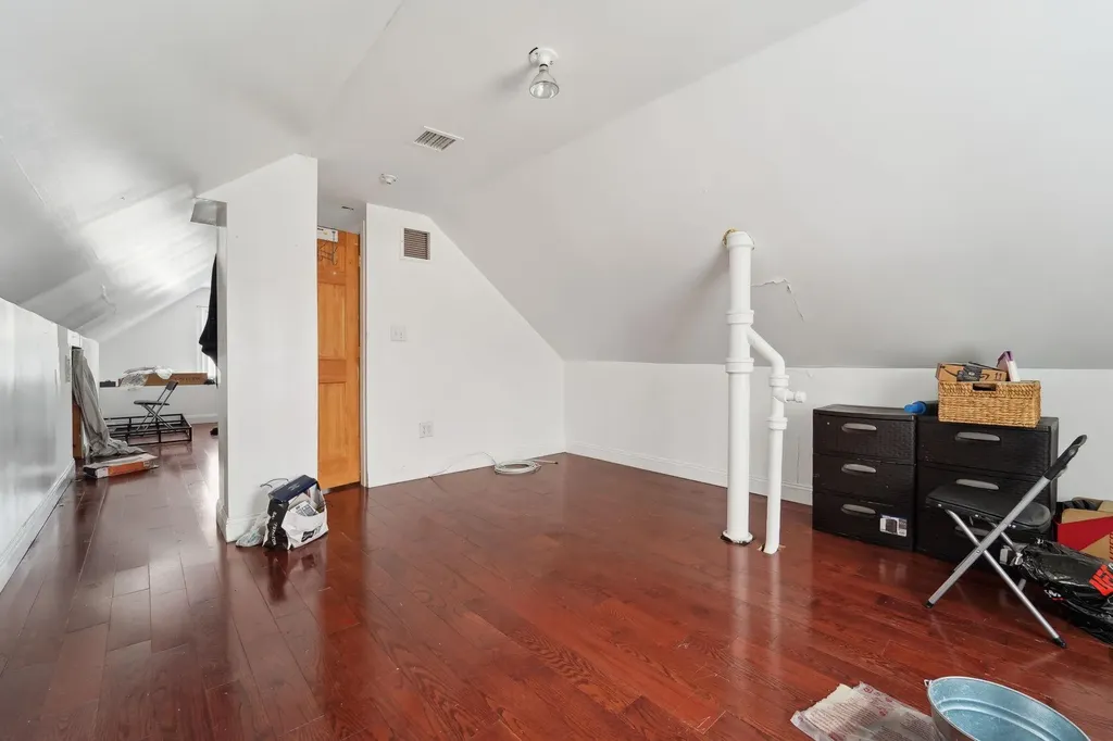 17 Manitou Trail White Plains NY 10603