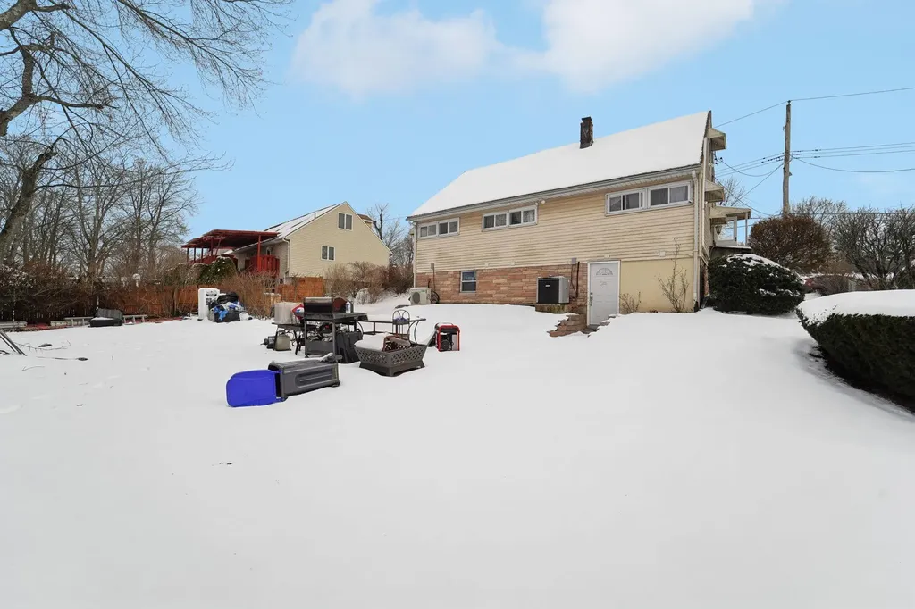 17 Manitou Trail White Plains NY 10603