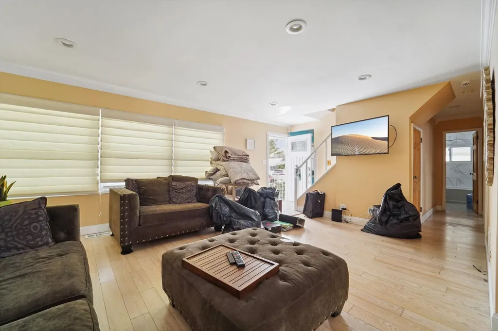 17 Manitou Trail White Plains NY 10603