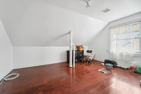 17 Manitou Trail White Plains NY 10603