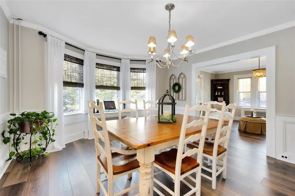 32 Cedar Avenue Extension Islip NY 11751