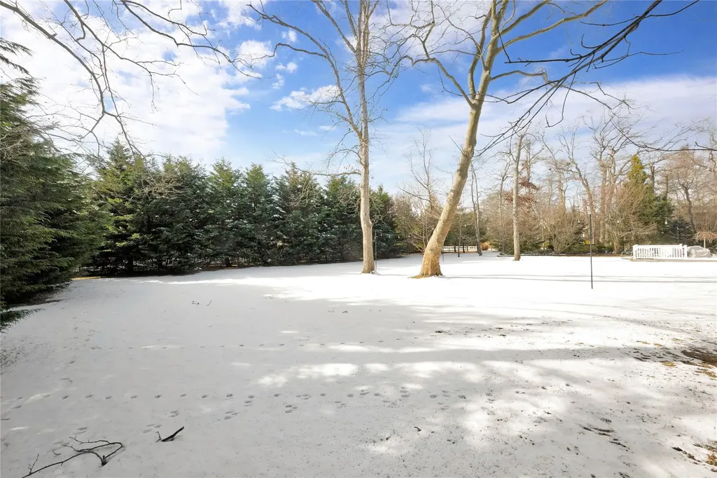 32 Cedar Avenue Extension Islip NY 11751
