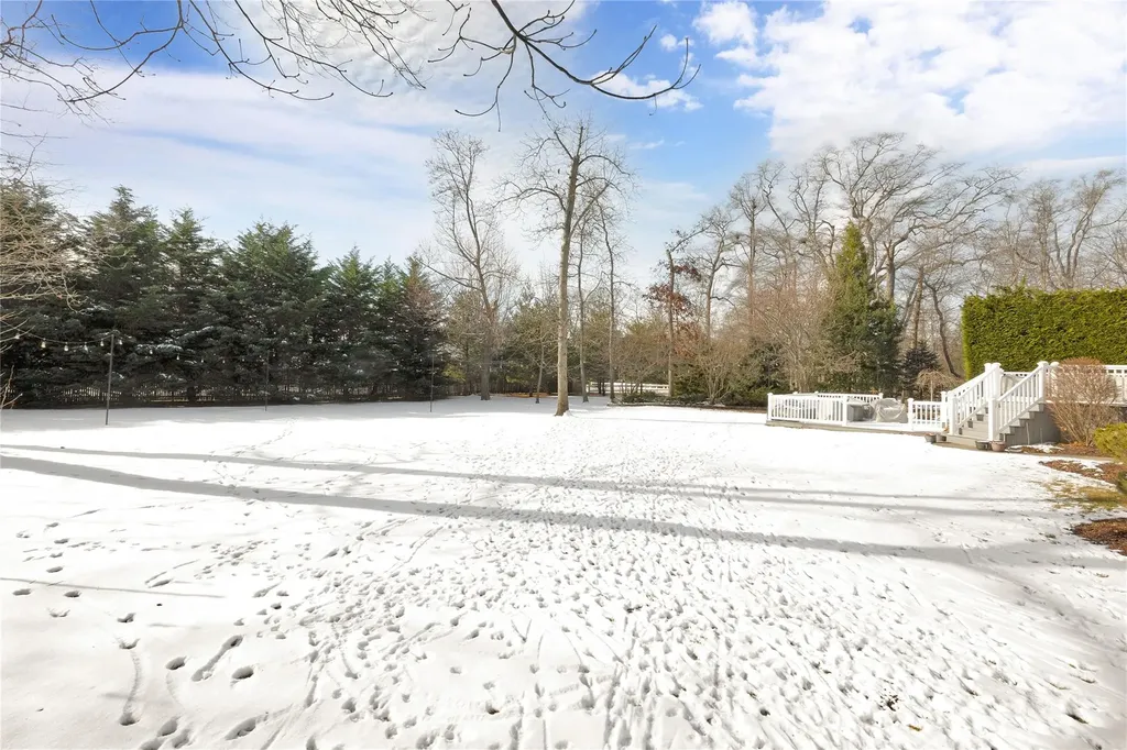 32 Cedar Avenue Extension Islip NY 11751