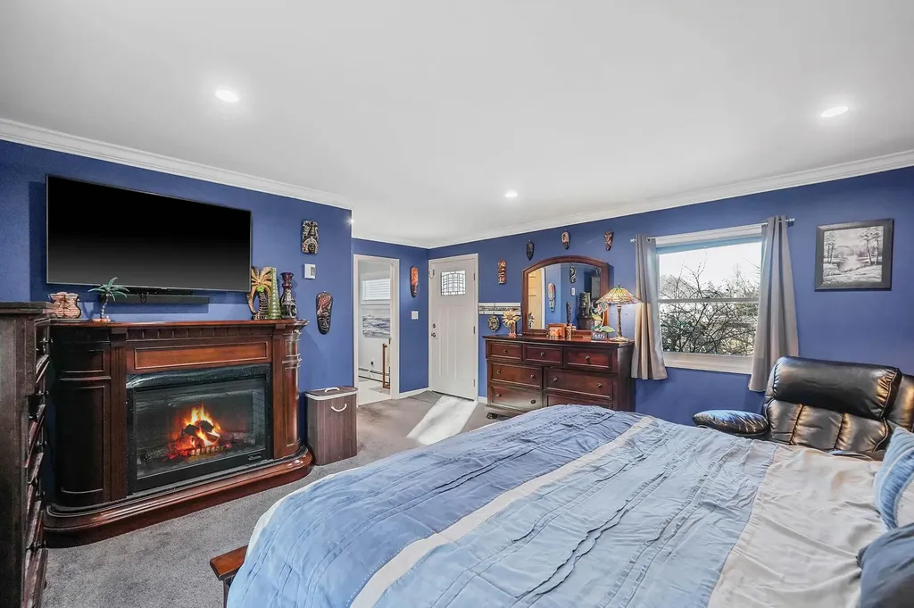 4 Brook Circle Islip Terrace NY 11752