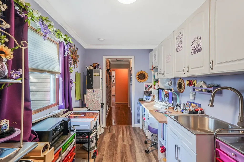4 Brook Circle Islip Terrace NY 11752
