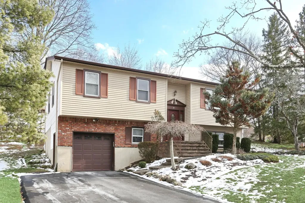 31 Riverglen Drive Thiells NY 10984