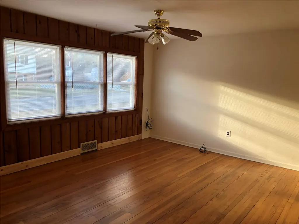 82 Beach Road Stony Point NY 10980