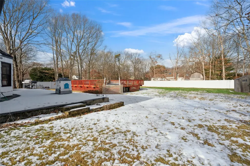 7 Plum Tree Lane Mount Sinai NY 11766
