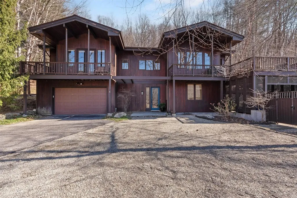 738 Peekskill Hollow Road Putnam Valley NY 10579