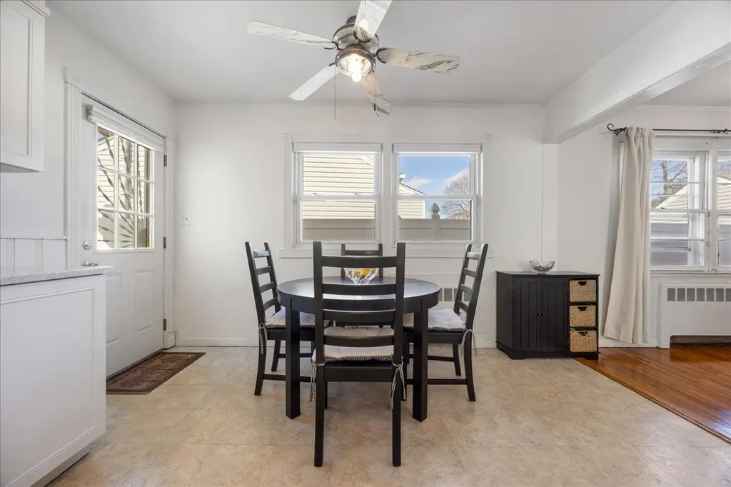 2872 Weeks Avenue Oceanside NY 11572