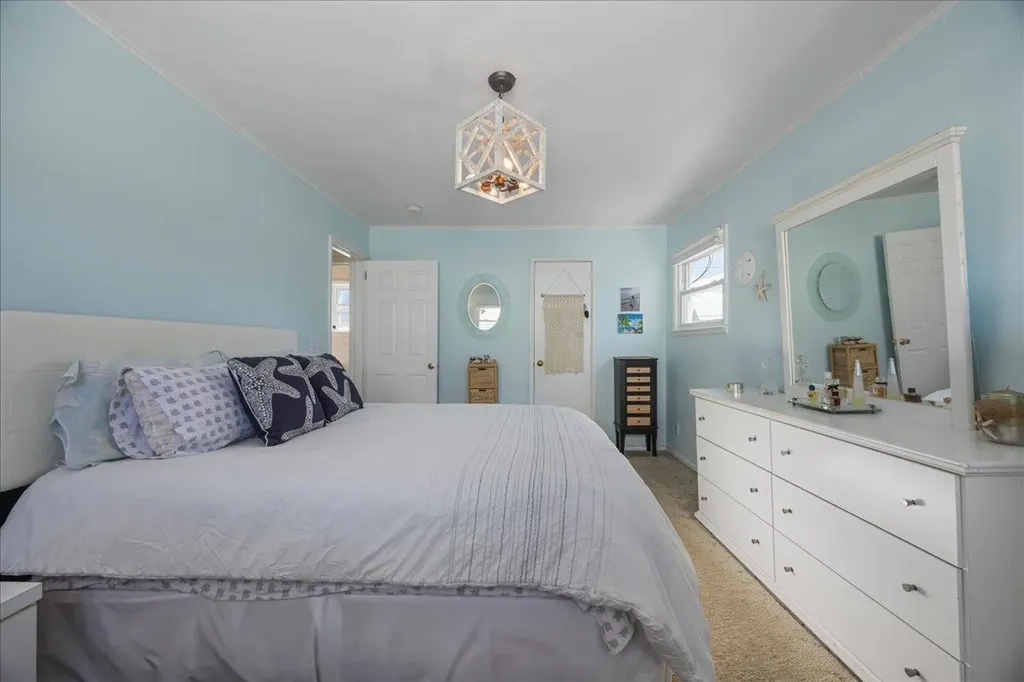 2872 Weeks Avenue Oceanside NY 11572