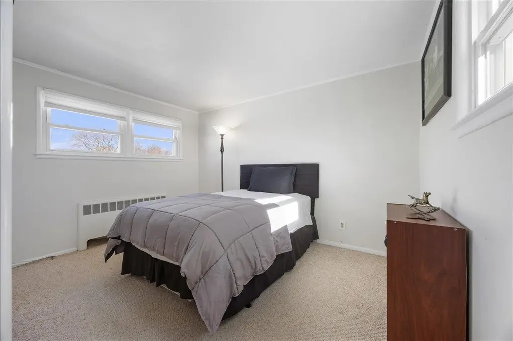 2872 Weeks Avenue Oceanside NY 11572