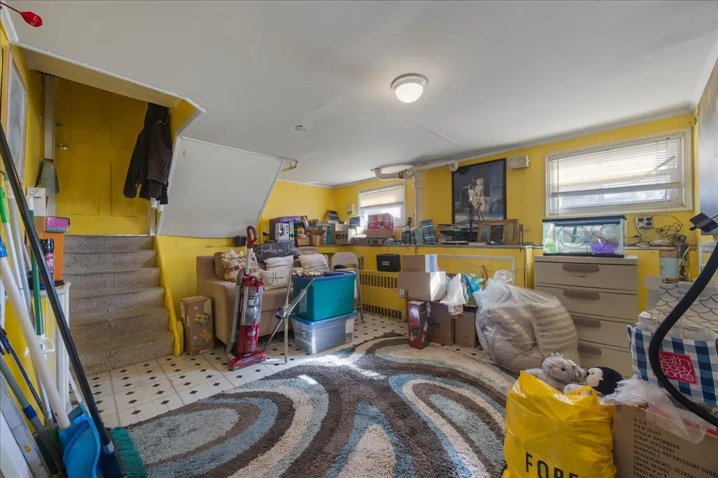 2872 Weeks Avenue Oceanside NY 11572