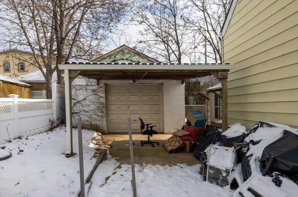147 Oakley Avenue Elmont NY 11003