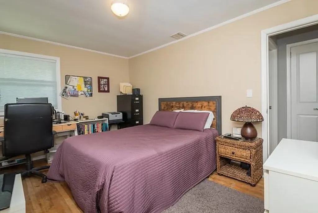 23 Oakdale Drive Westbury NY 11590