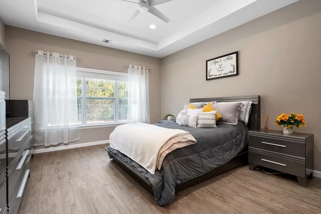 15 Pondview Circle Shirley NY 11967