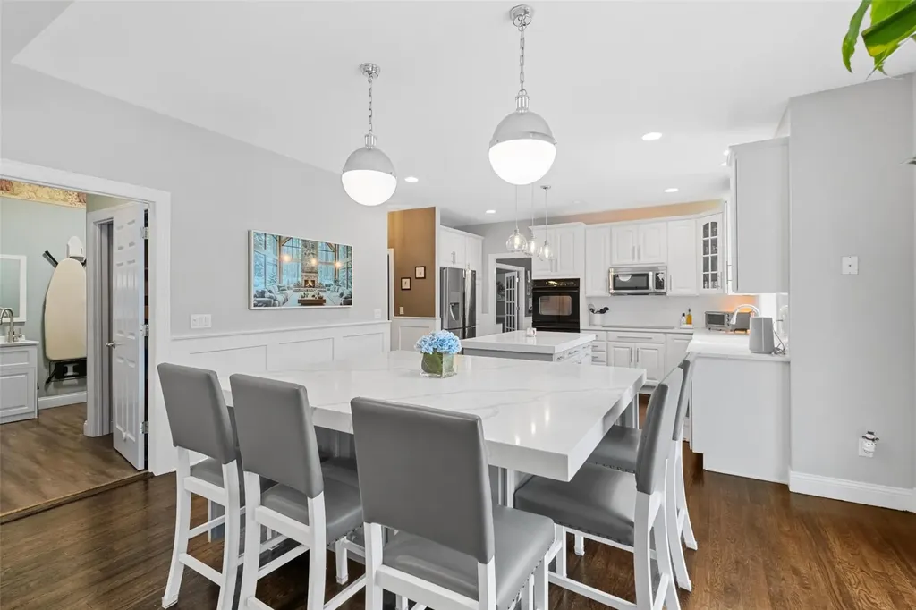18 Carole Place Mahopac NY 10541