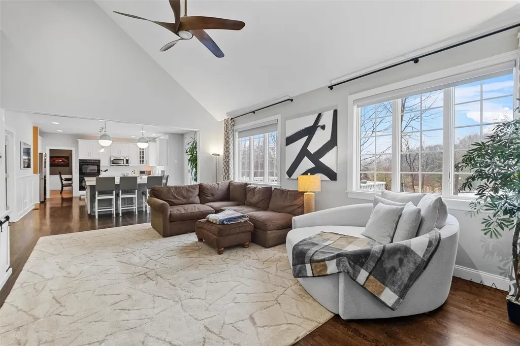 18 Carole Place Mahopac NY 10541