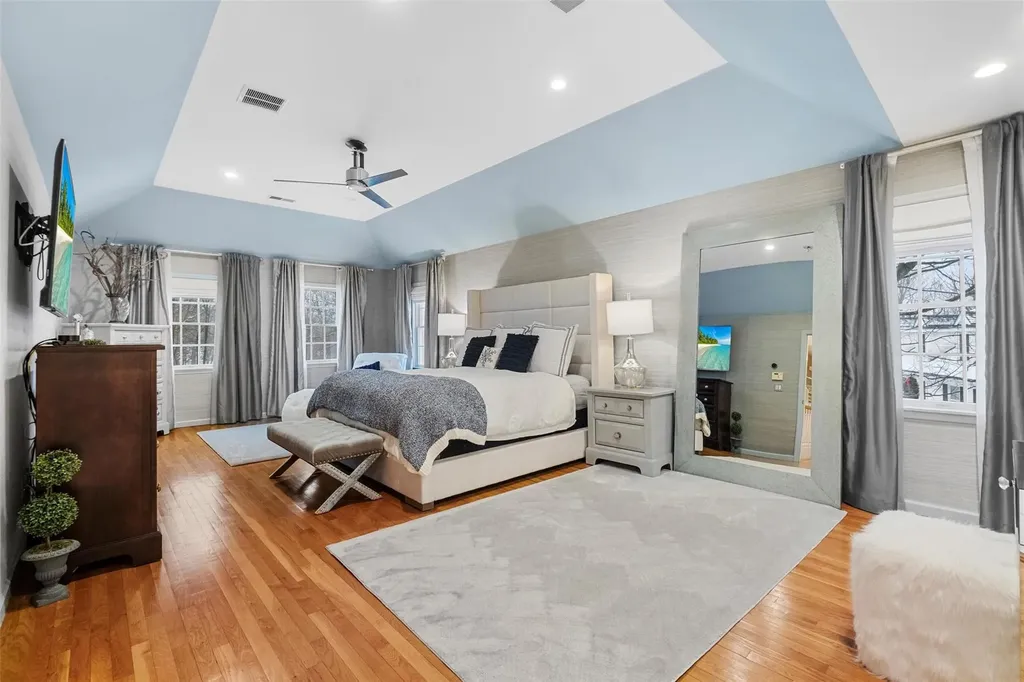 18 Carole Place Mahopac NY 10541