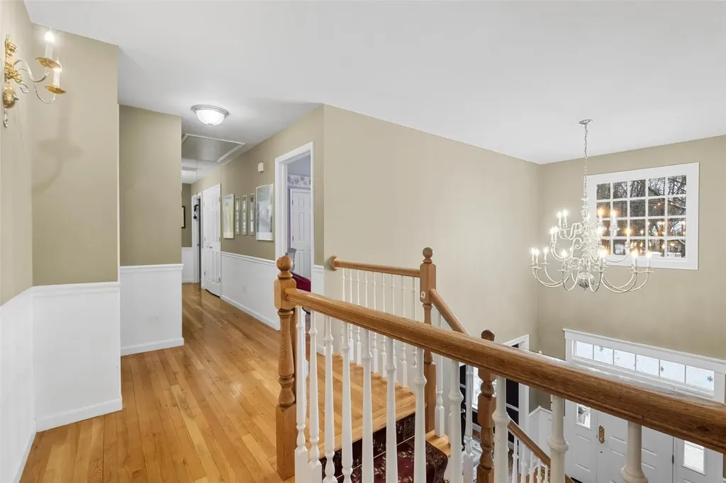 18 Carole Place Mahopac NY 10541