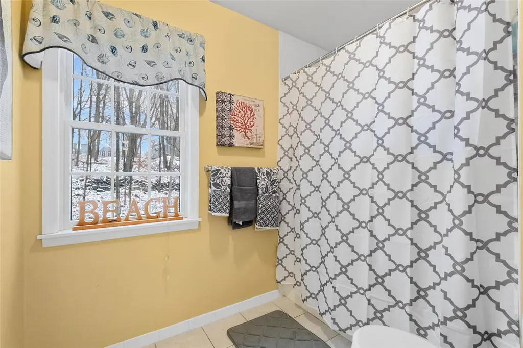 18 Carole Place Mahopac NY 10541