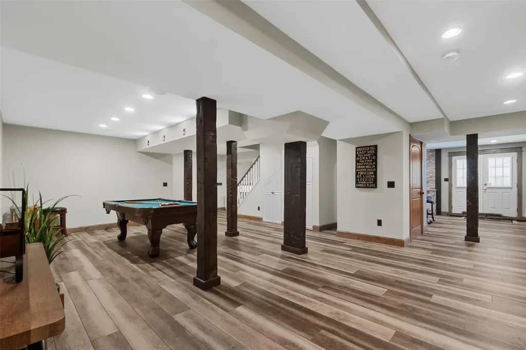18 Carole Place Mahopac NY 10541
